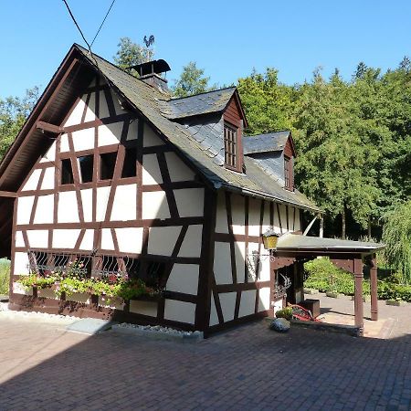 Gastehaus Eponada Villa Weisel Luaran gambar