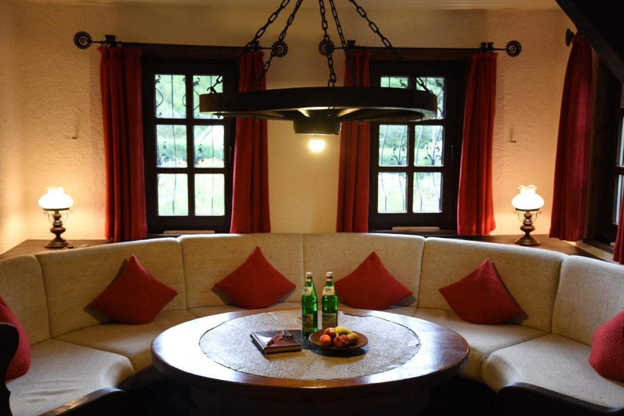 Gastehaus Eponada Villa Weisel Luaran gambar