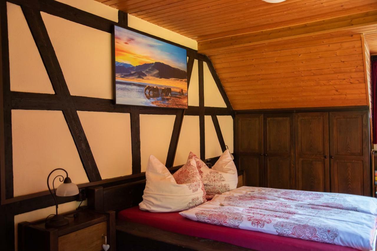 Gastehaus Eponada Villa Weisel Luaran gambar